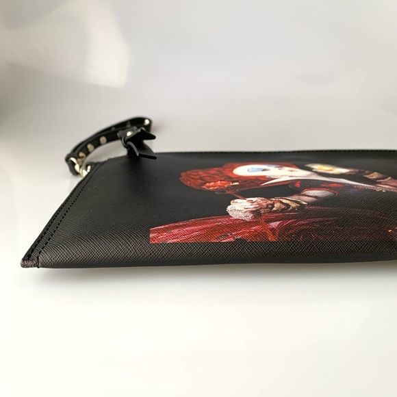 Disney Red Queen Wristlet Alice Looking Glass - Picture 6 of 12